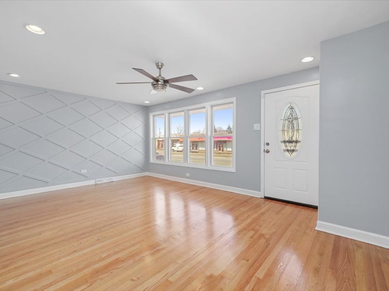 3407 West 79th Street Chicago, IL 60652 - Photo 4 of 22
