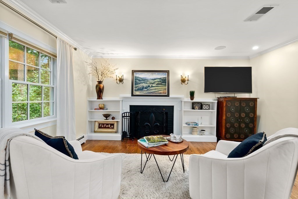 45 Sunset Road Weston, MA 02493 - Photo 13 of 39
