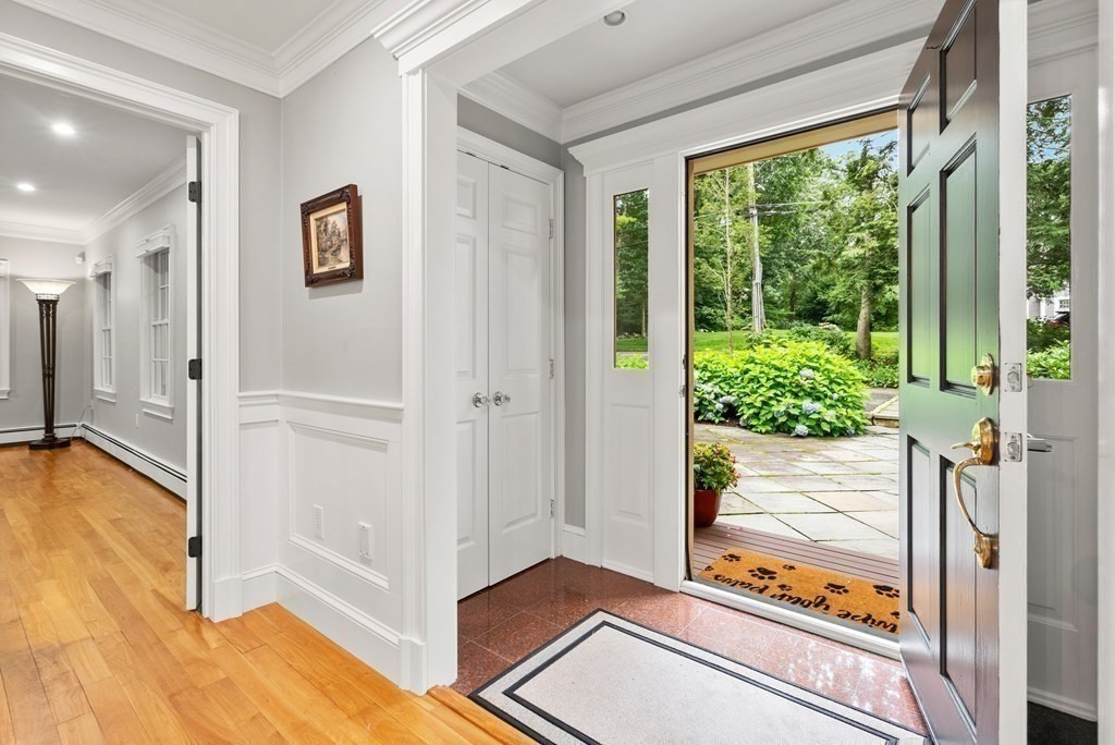 45 Sunset Road Weston, MA 02493 - Photo 3 of 39