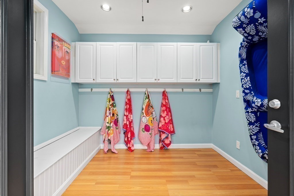 45 Sunset Road Weston, MA 02493 - Photo 33 of 39