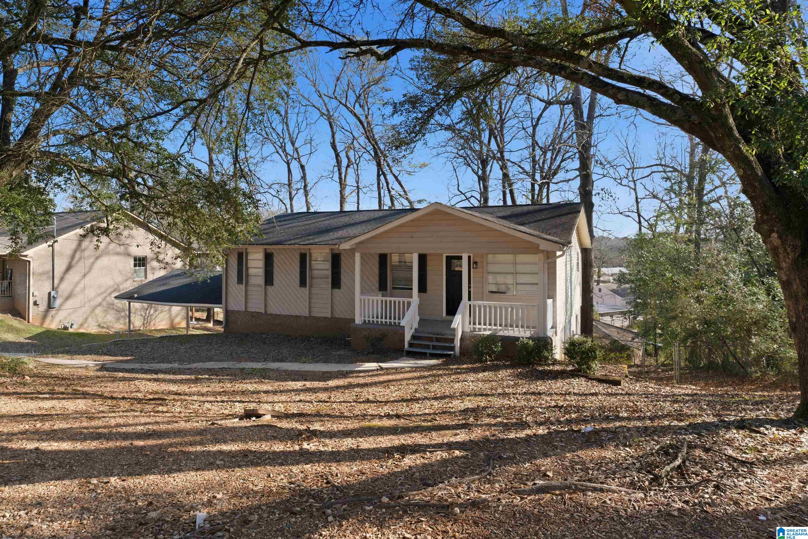 1528 Carol Circle Birmingham, AL 35228 - Photo 1 of 31