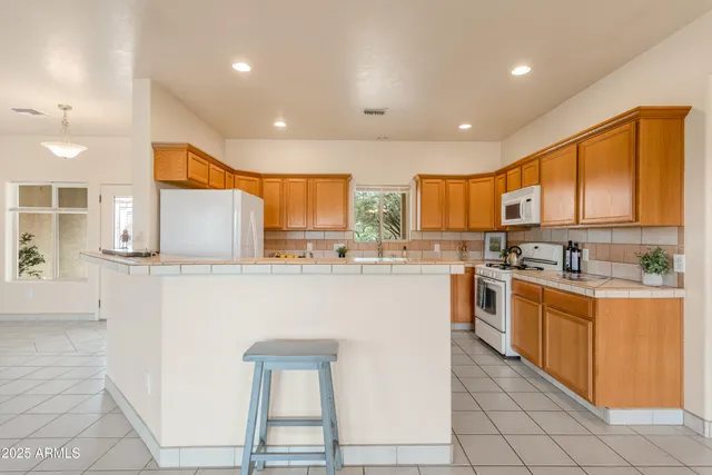 $329,000 | 2537 North Euphoria Lane, Huachuca City, AZ 85616