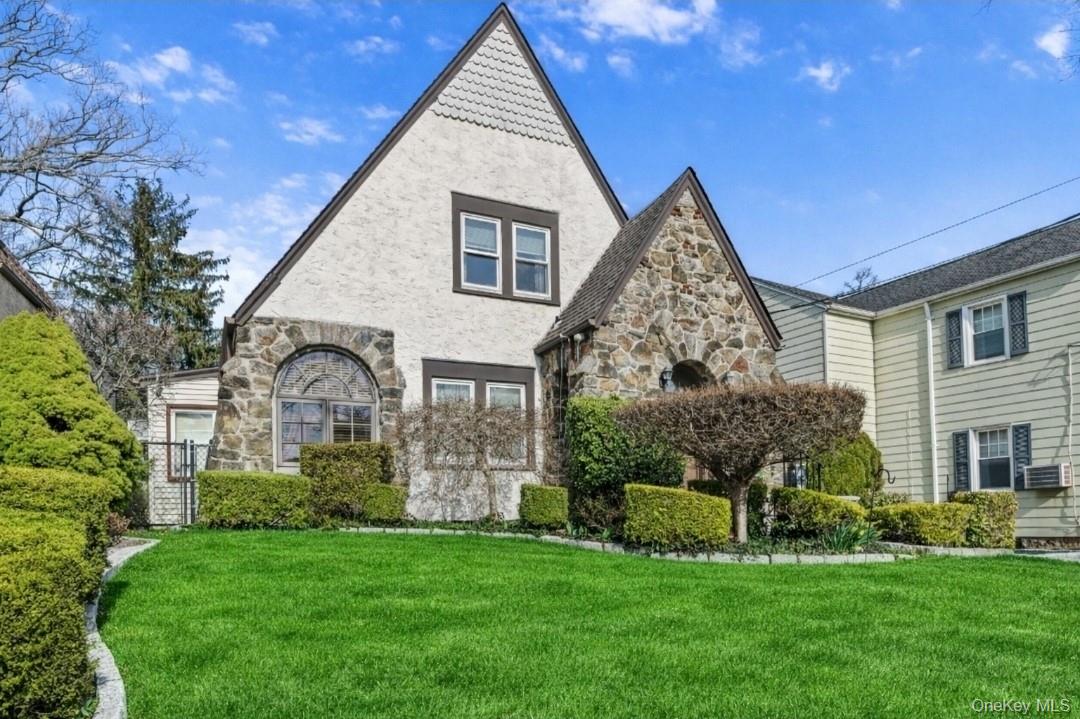 103 Petersville Road New Rochelle, NY 10801 - Photo 1 of 27