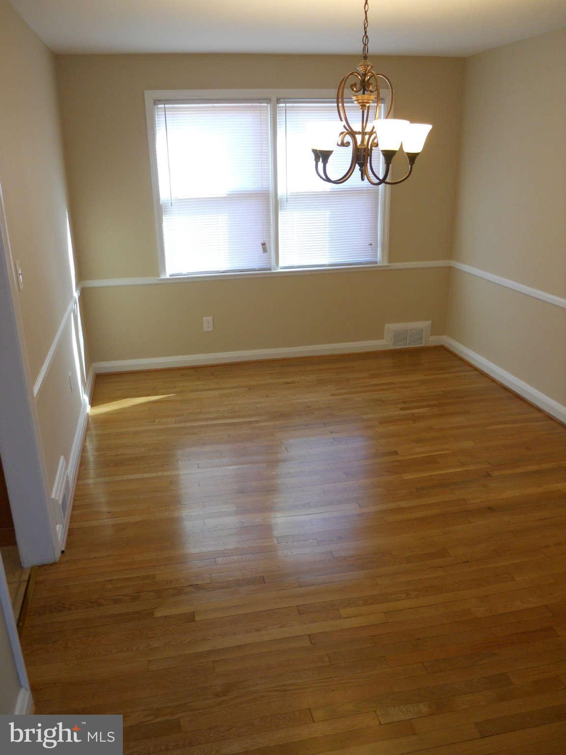 1532 Ramblewood Road Baltimore, MD 21239 - Photo 7 of 25 Dining Room