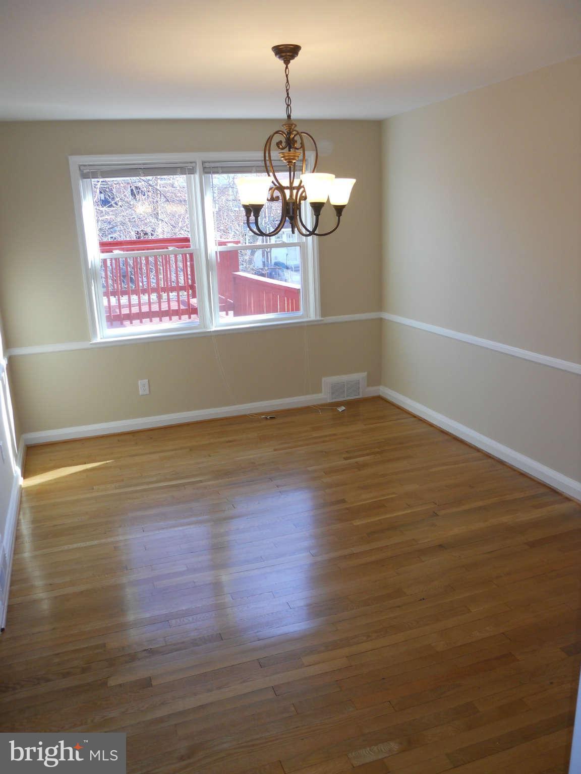 1532 Ramblewood Road Baltimore, MD 21239 - Photo 8 of 25 Dining Room