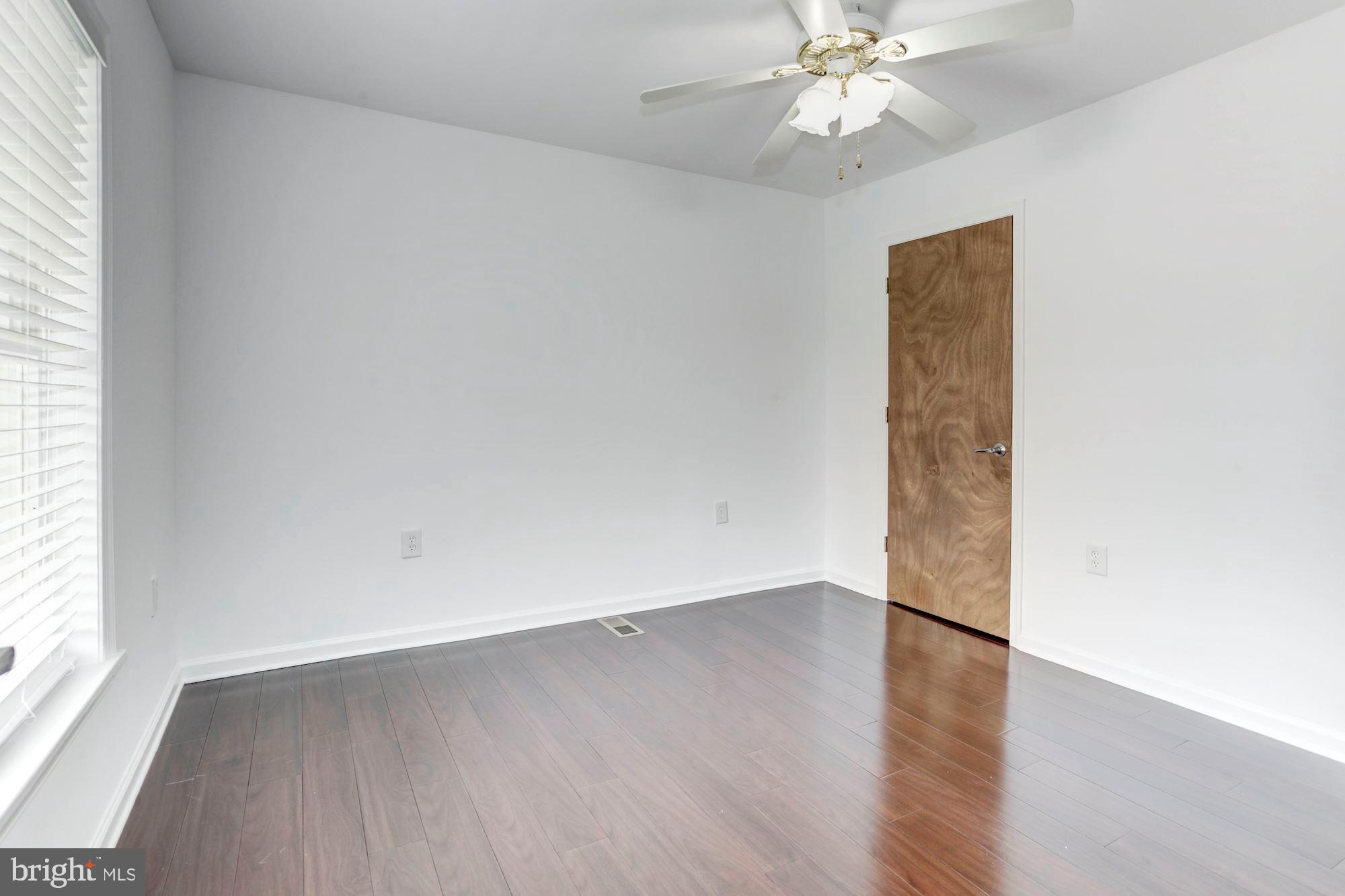 7412 Hoadly Road Manassas, VA 20112 - Photo 9 of 46 Gallery Image 9