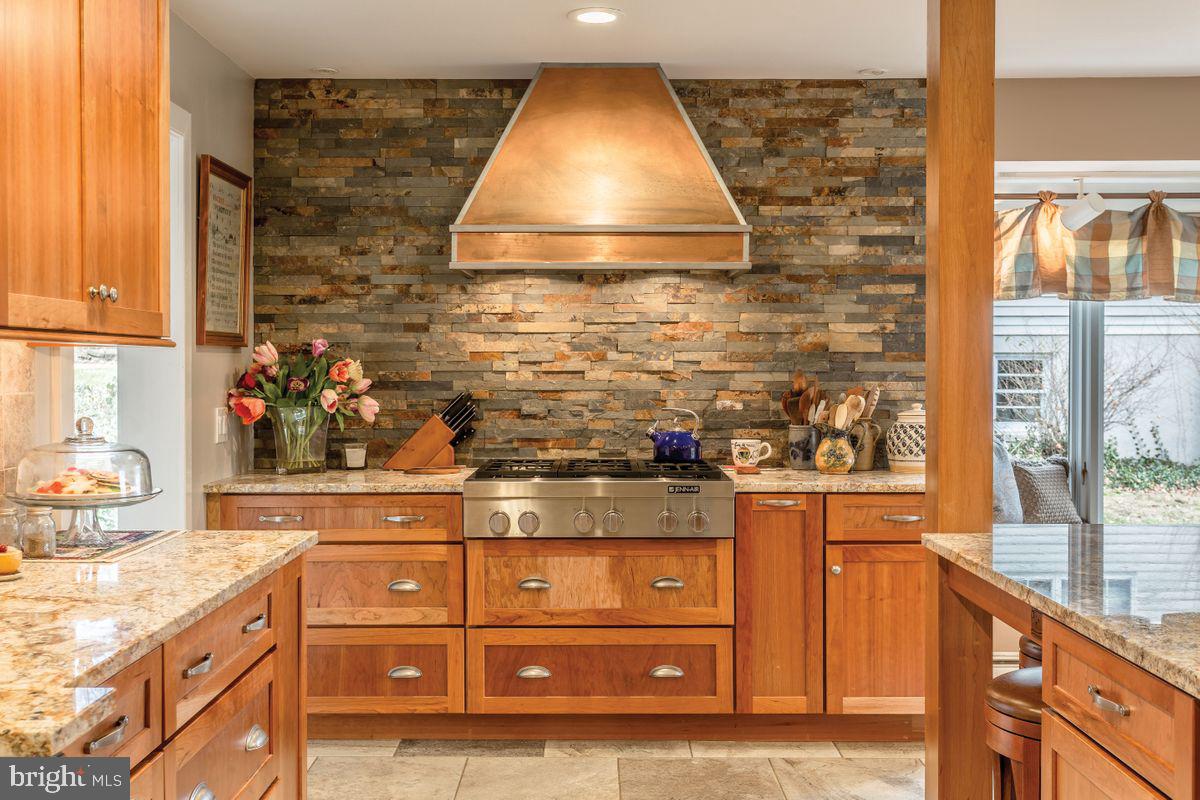 81 Golfview Road Doylestown, PA 18901 - Photo 11 of 35