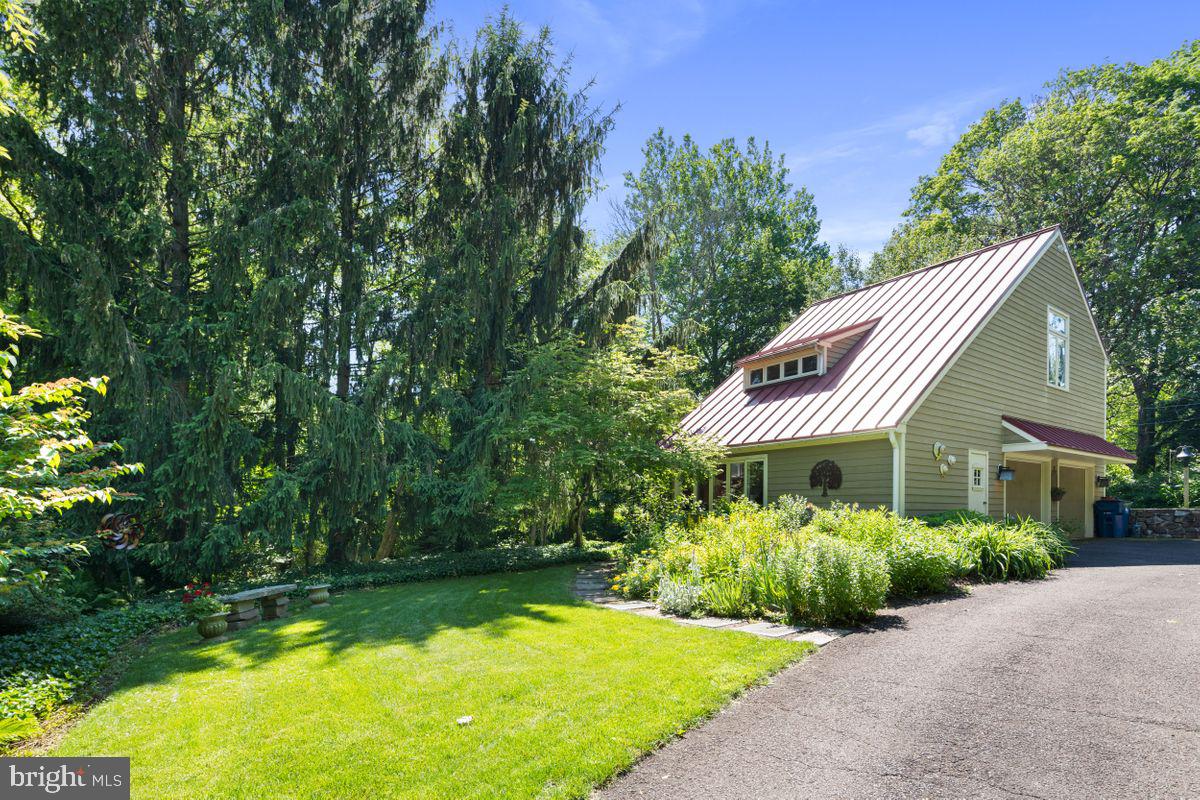 81 Golfview Road Doylestown, PA 18901 - Photo 20 of 35