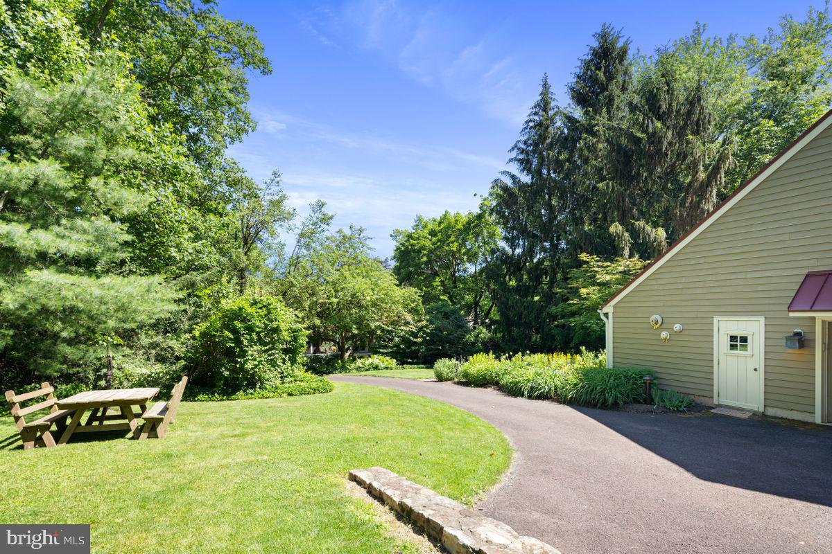 81 Golfview Road Doylestown, PA 18901 - Photo 30 of 35