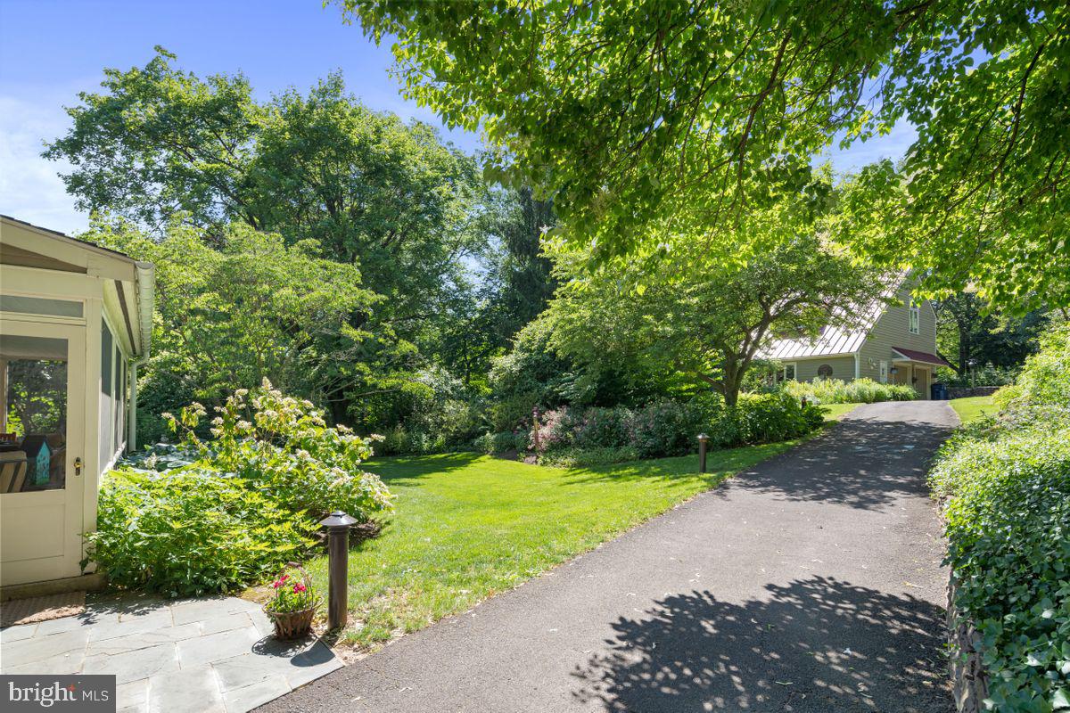 81 Golfview Road Doylestown, PA 18901 - Photo 33 of 35