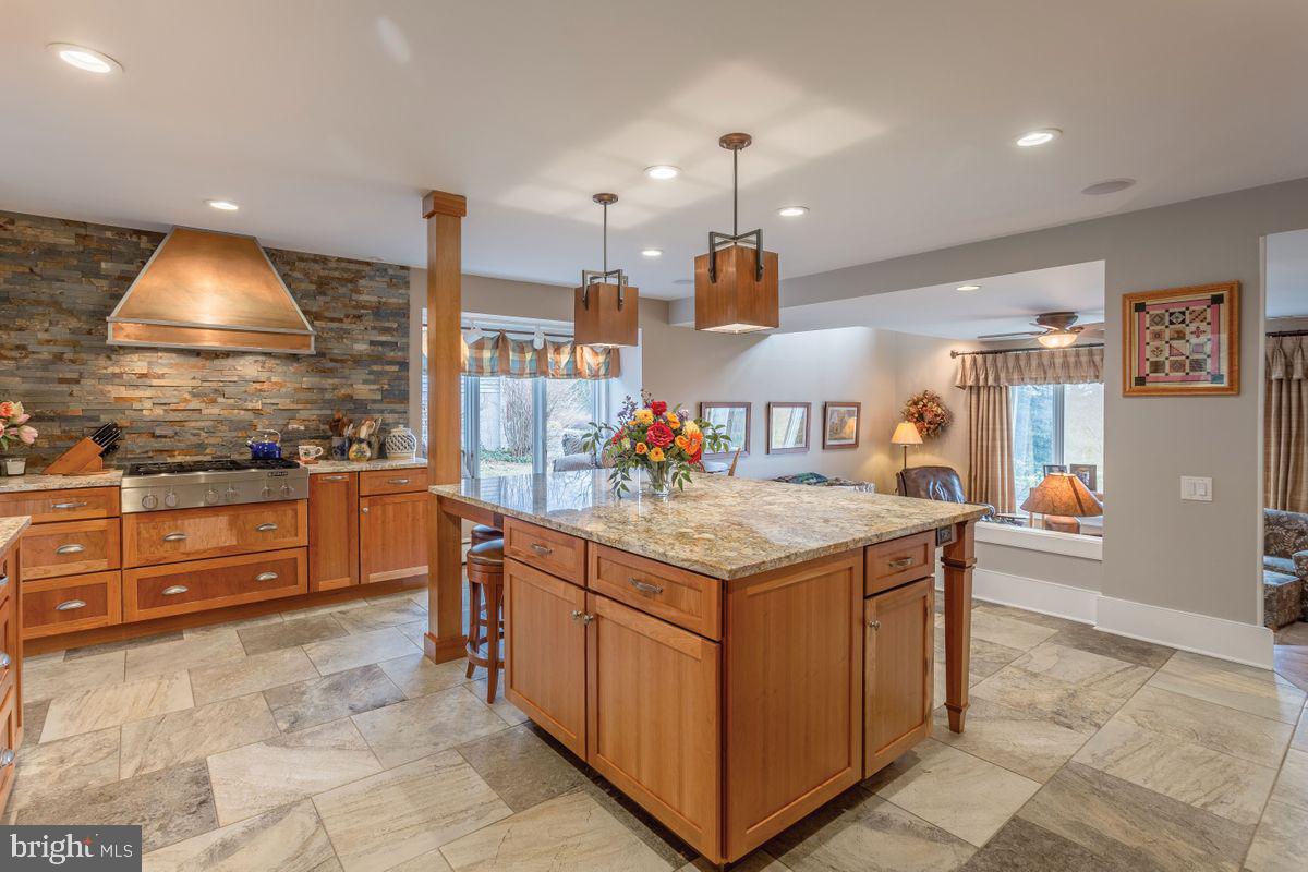 81 Golfview Road Doylestown, PA 18901 - Photo 10 of 35