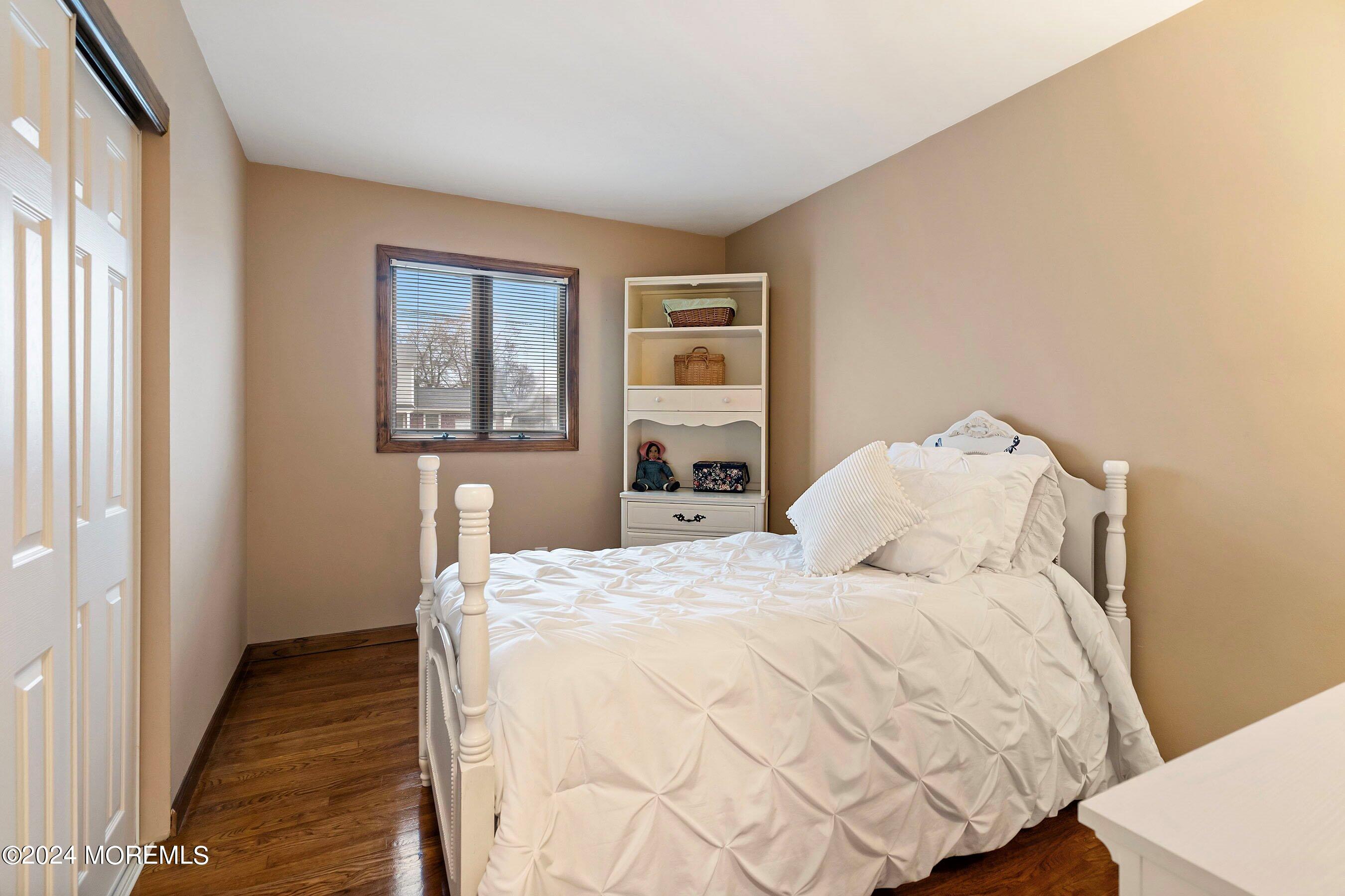 30 Springhill Drive Howell, NJ 07731 - Photo 12 of 26 11-Bed 2