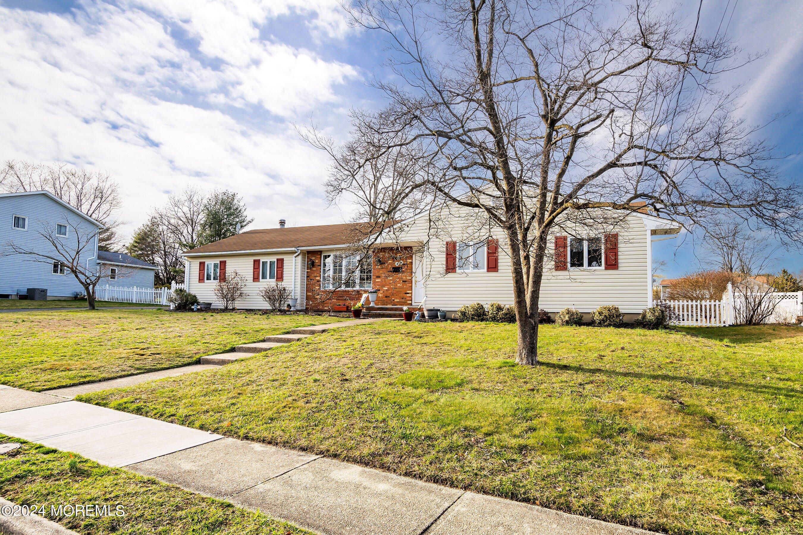 30 Springhill Drive Howell, NJ 07731 - Photo 17 of 26 04-Front Right