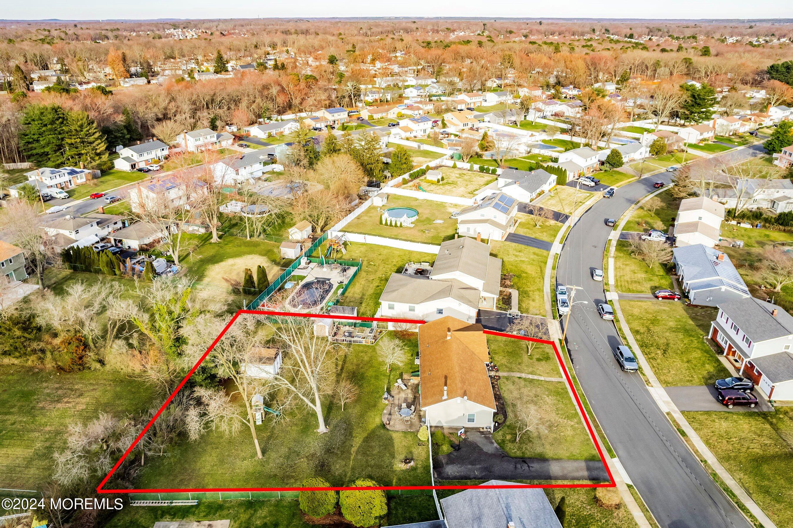 30 Springhill Drive Howell, NJ 07731 - Photo 21 of 26 16-Left Aerial OUTLINE