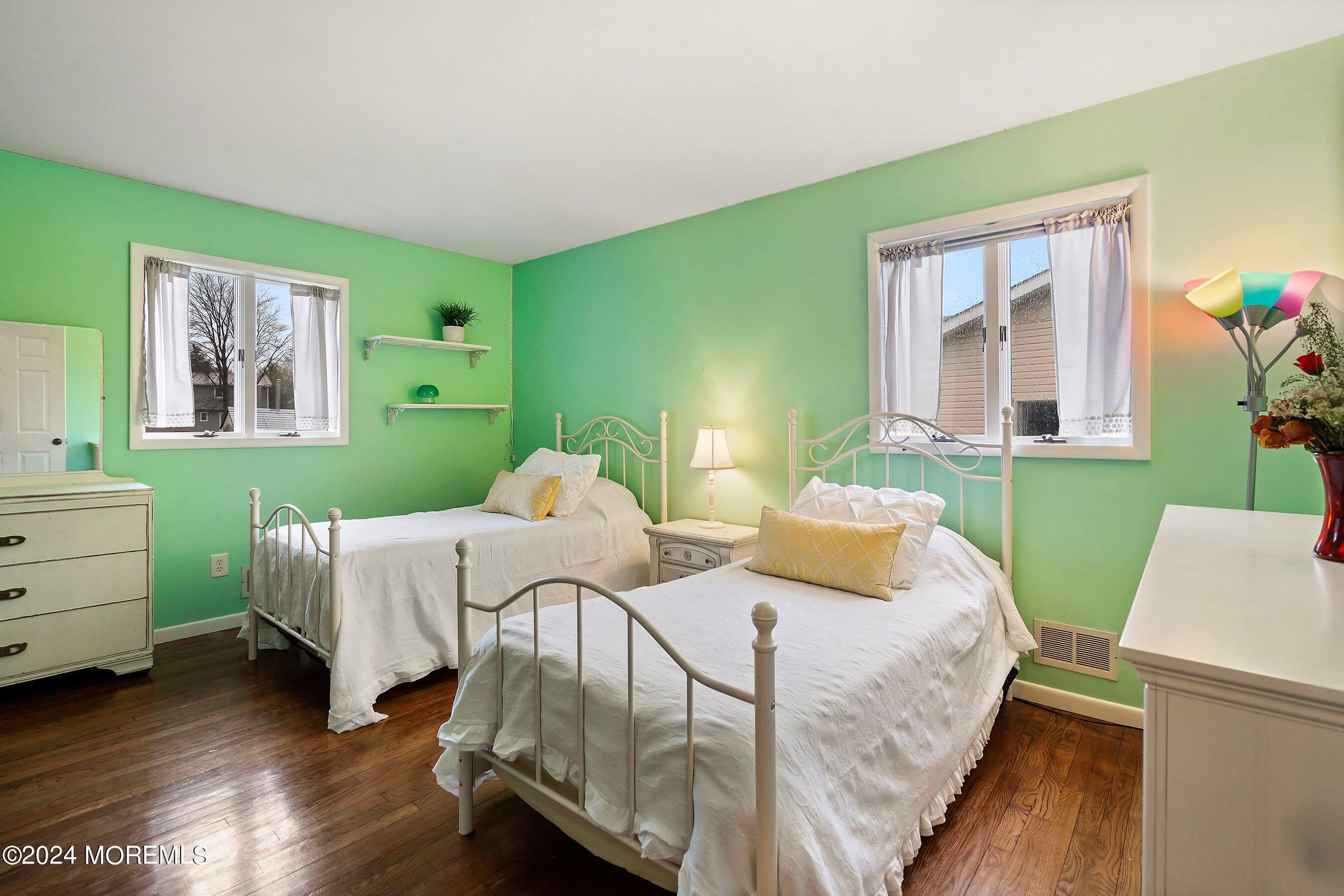 30 Springhill Drive Howell, NJ 07731 - Photo 10 of 26 14-Bed 4