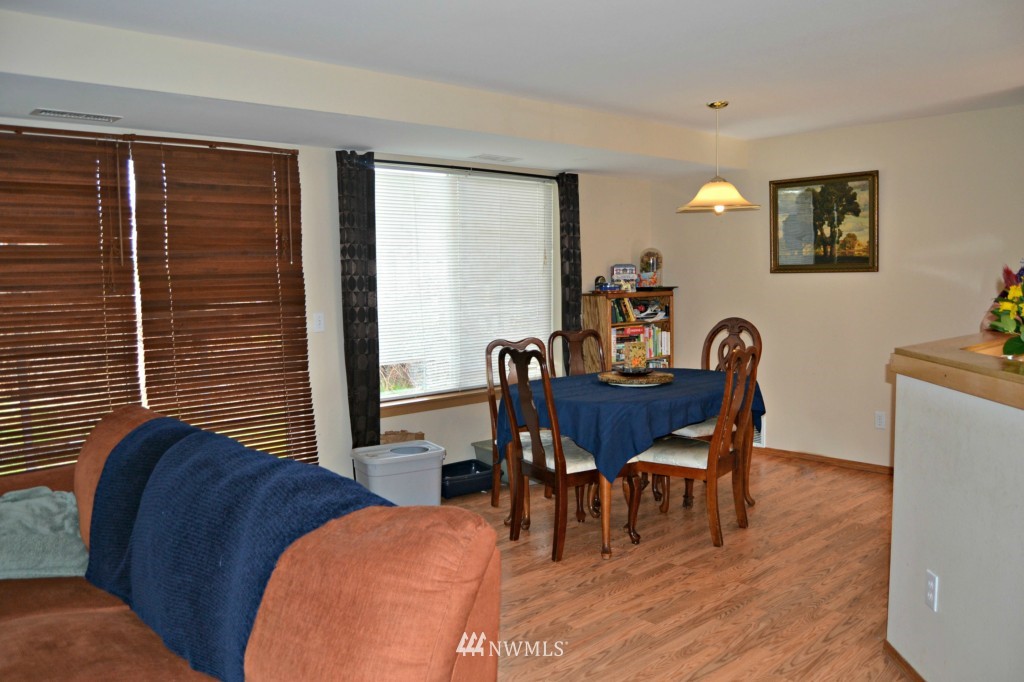 10918 Southeast 169th Place Renton, WA 98055 - Photo 5 of 13