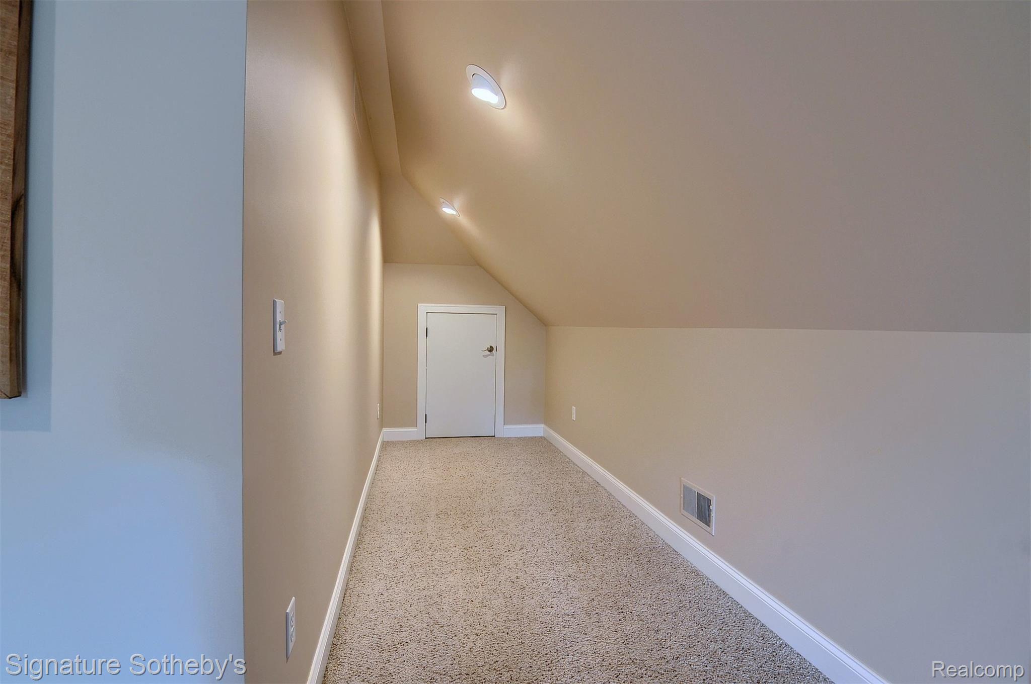 12293 Ivy Lane Fenton, MI 48430 - Photo 26 of 43 Office or Bonus room view with door for more storage space
