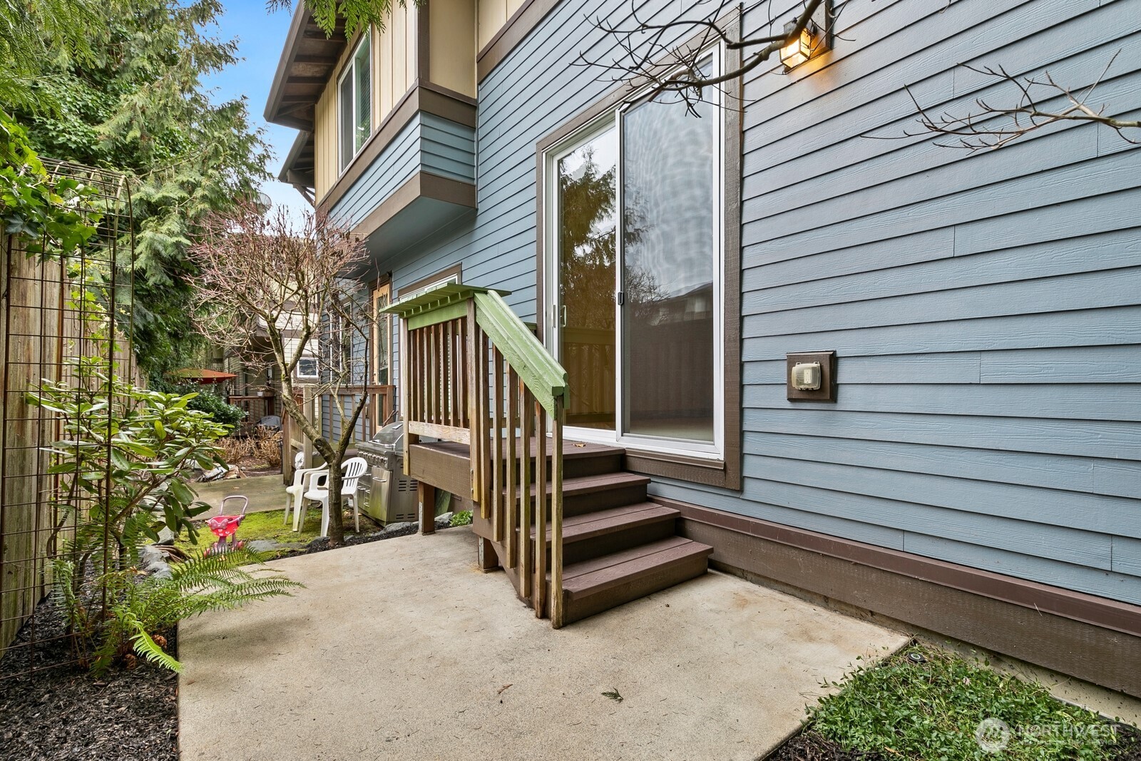 2115 201st Place Southeast, Unit H3 Bothell, WA 98012 - Photo 29 of 37 a view of a pathway with a house