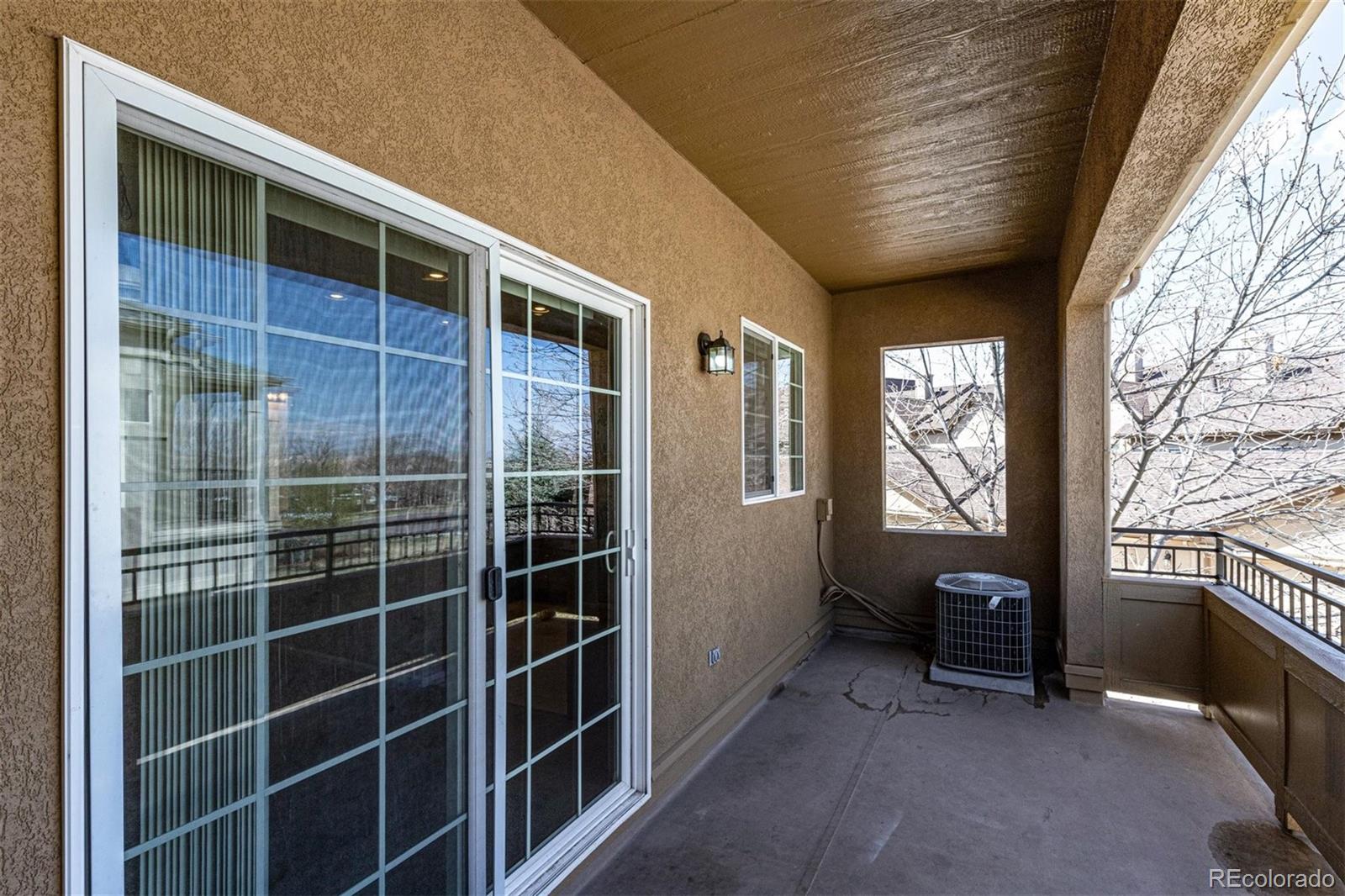 515 Elmhurst Way, Unit A Highlands Ranch, CO 80129 - Photo 3 of 25 Gallery Image 3