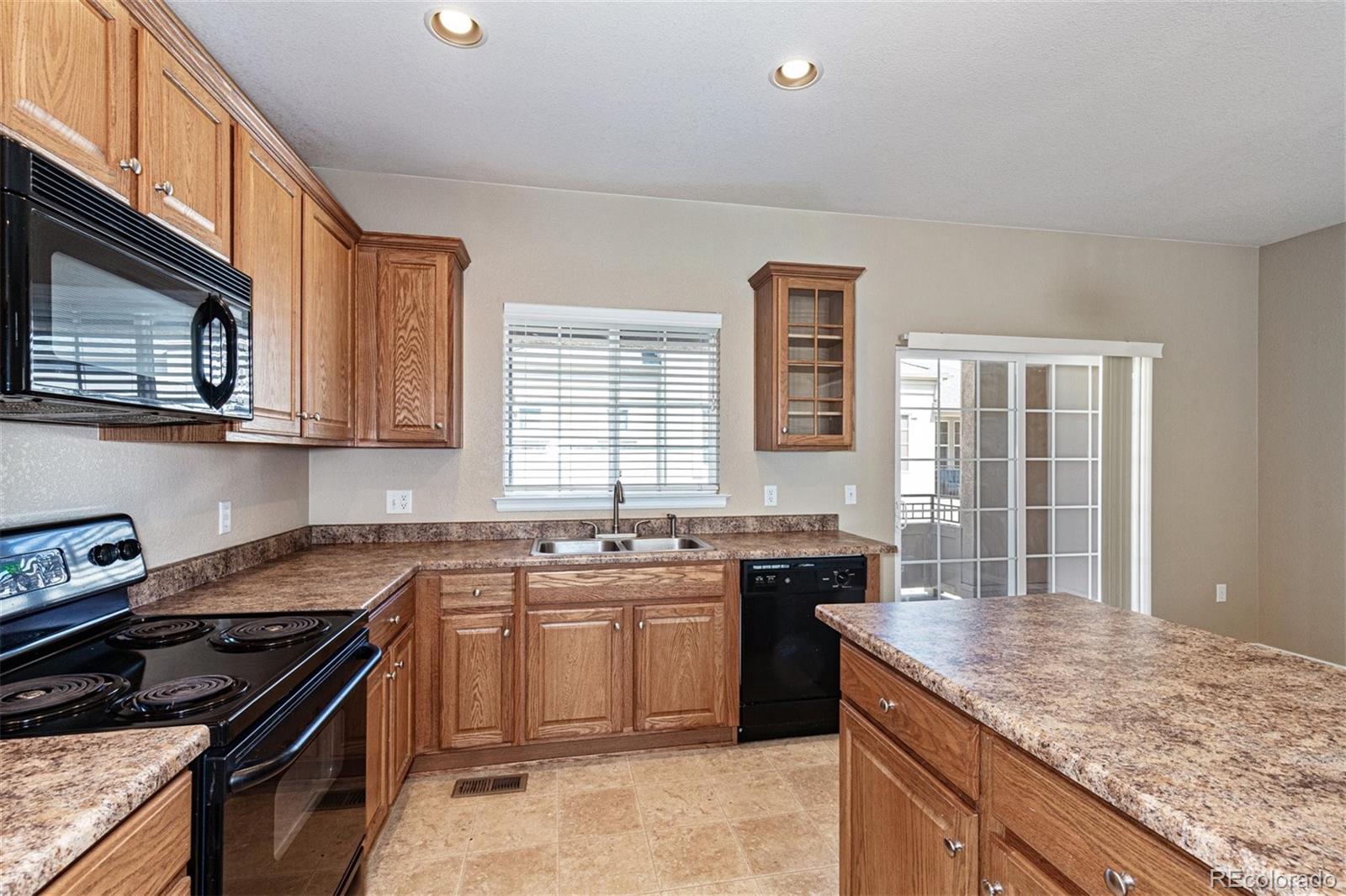 515 Elmhurst Way, Unit A Highlands Ranch, CO 80129 - Photo 9 of 25 Gallery Image 9