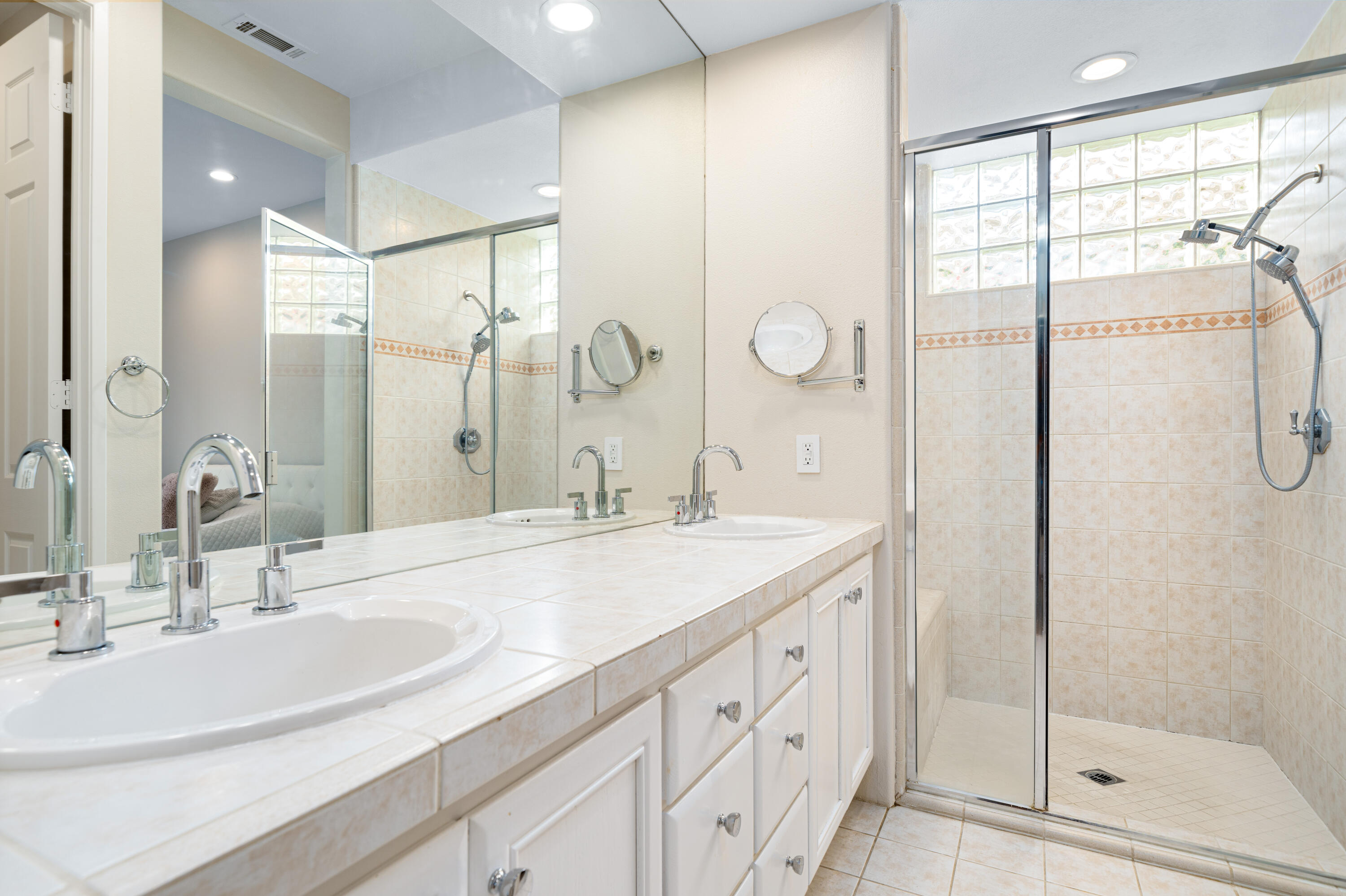 79060 River Rock Road La Quinta, CA 92253 - Photo 20 of 36 Primary Bathroom