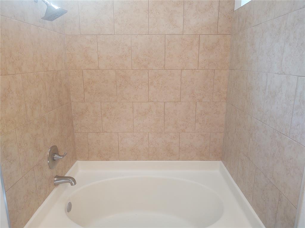 5707 Tanagerlake Road Lithia, FL 33547 - Photo 13 of 19