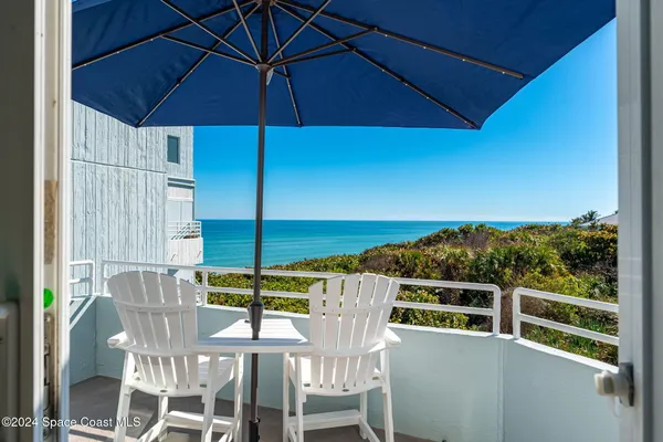 $599,900 | 6355 South Hwy A1A, Unit 5, Melbourne Beach, FL 32951