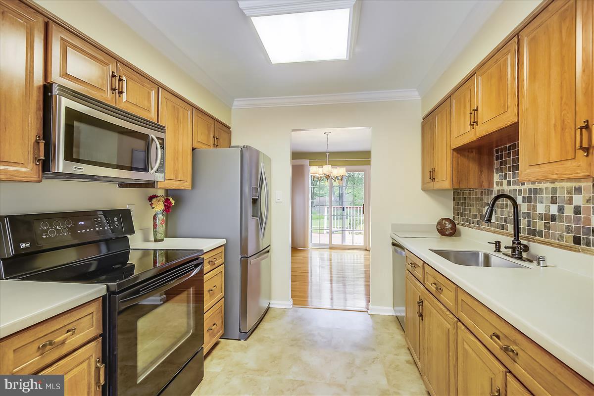 1709 Woodwell Road Silver Spring, MD 20906 - Photo 9 of 40