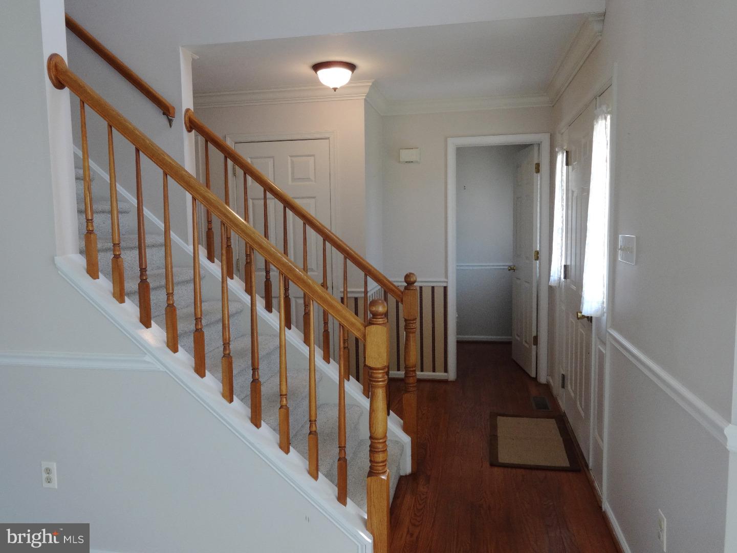 563 Ridge Avenue Spring City, PA 19475 - Photo 2 of 24 Foyer