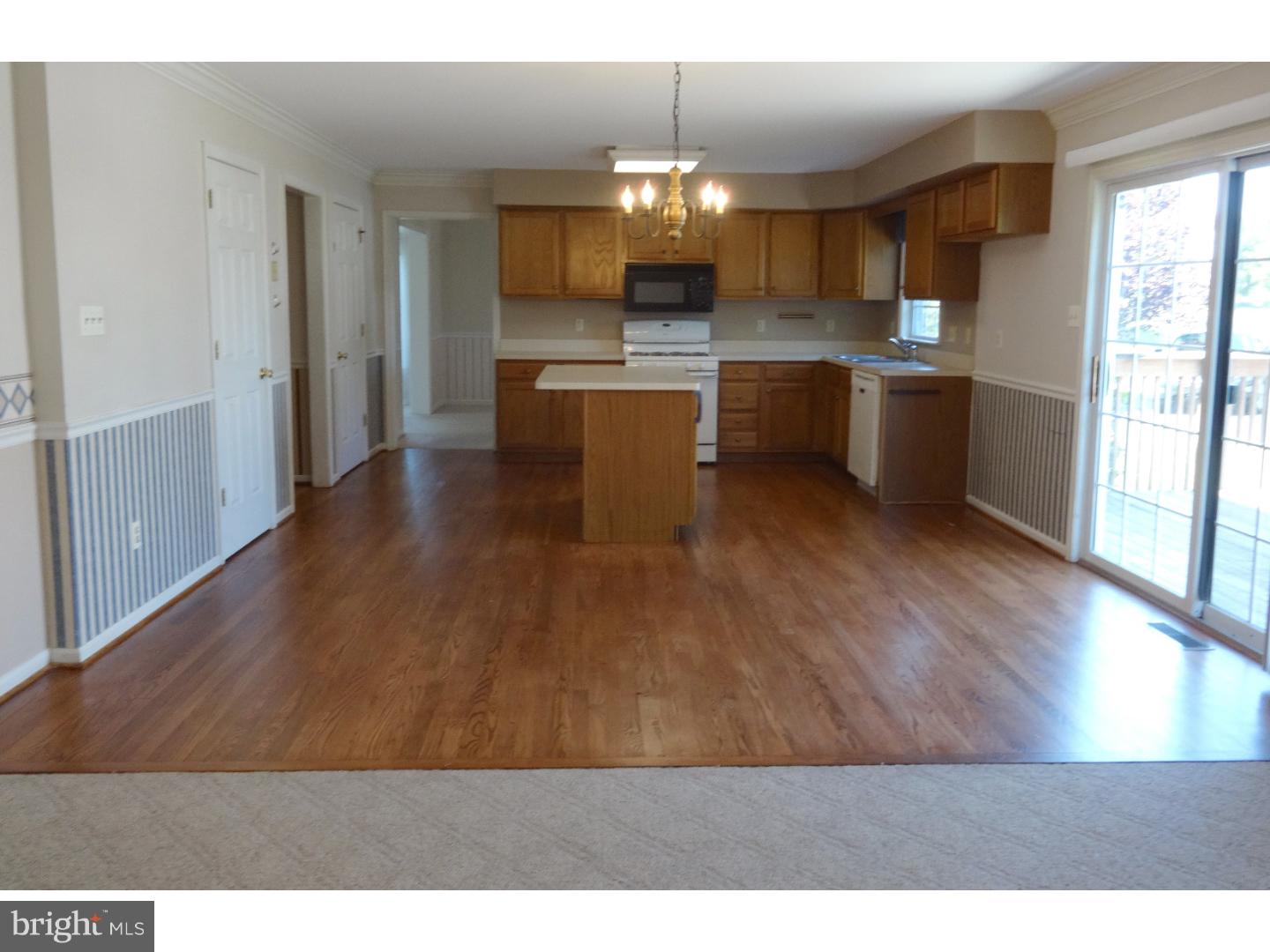 563 Ridge Avenue Spring City, PA 19475 - Photo 7 of 24 Kitchen