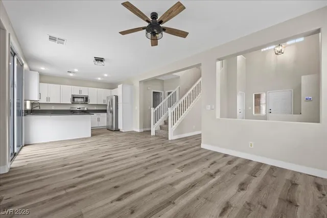 $2,350 | 9522 Windborne Avenue, Las Vegas, NV 89147