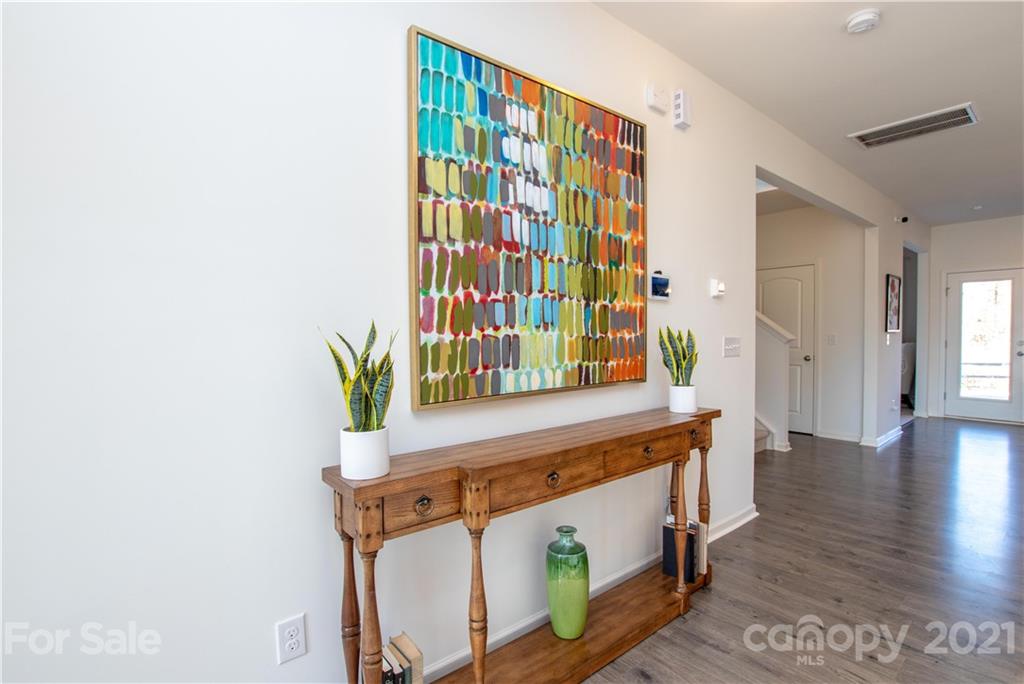 9010 Colwick Hill Road, Unit 151 Charlotte, NC 28215 - Photo 5 of 35 Gallery Image 5