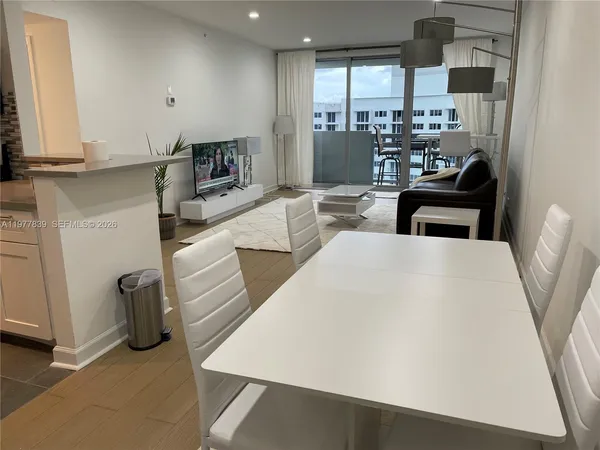$3,300 | 1500 Bay Road, Unit 1566S, Miami Beach, FL 33139