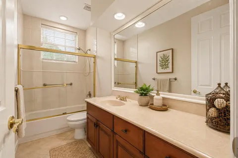 $895,000 | 9905 Coronado Lake Drive, Boynton Beach, FL 33437