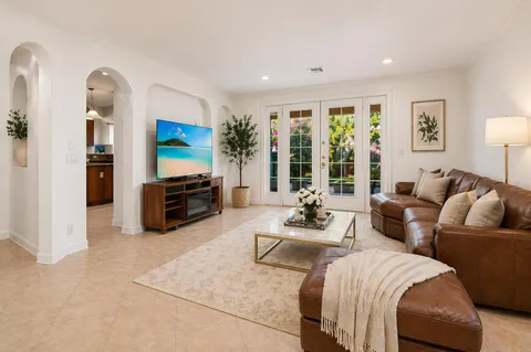 $895,000 | 9905 Coronado Lake Drive, Boynton Beach, FL 33437