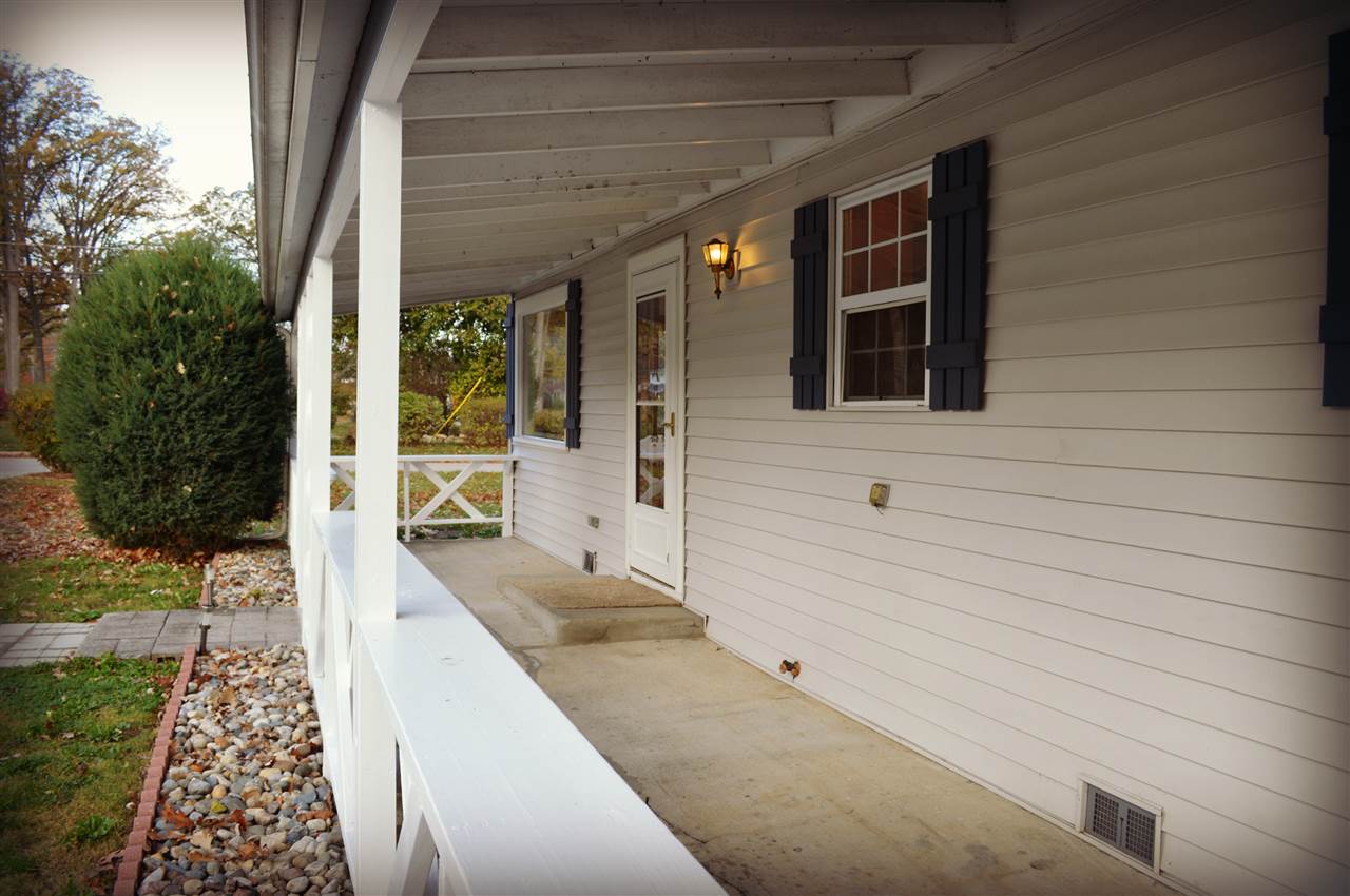1804 Lower Huntington Road Fort Wayne, IN 46819 - Photo 3 of 11