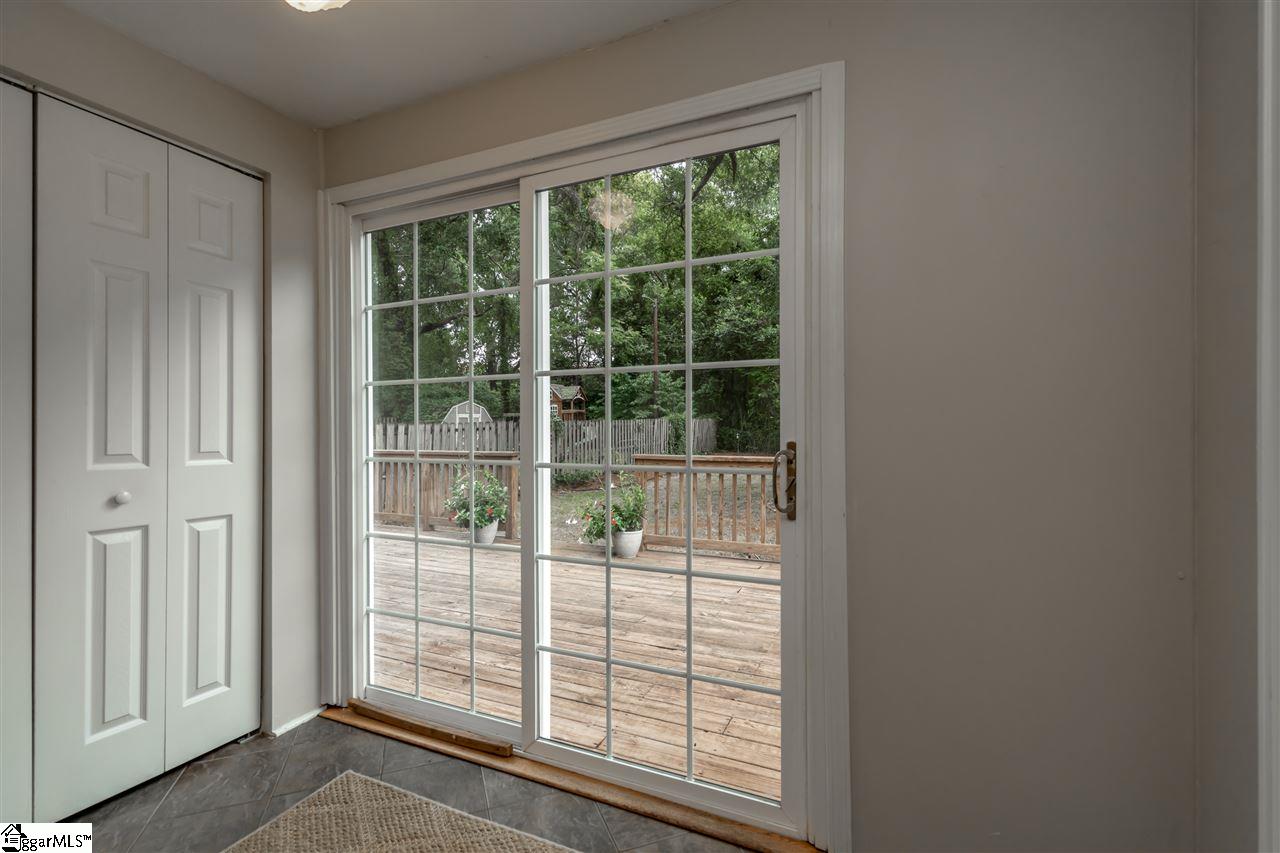 219 West Faris Road Greenville, SC 29605 - Photo 14 of 19 Gallery Image 14