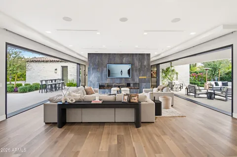 $9,950,000 | 6210 East Keim Drive, Paradise Valley, AZ 85253