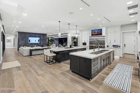 $9,950,000 | 6210 East Keim Drive, Paradise Valley, AZ 85253