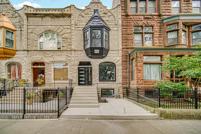 $725,000 | 4343 South Ellis Avenue, Chicago, IL 60653
