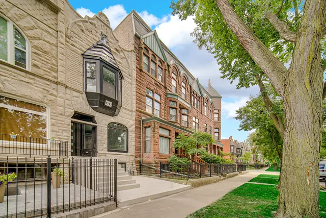 $725,000 | 4343 South Ellis Avenue, Chicago, IL 60653