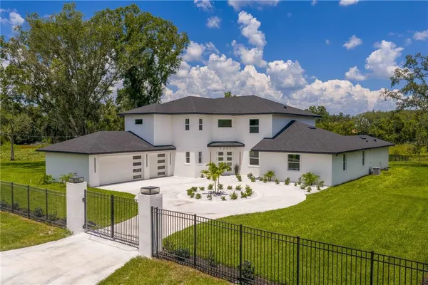 $1,850,000 | 2202 Newberger Road, Lutz, FL 33549