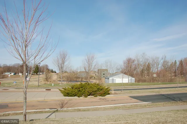 $529,900 | 990 Bur Oak Lane, Watertown, MN 55388