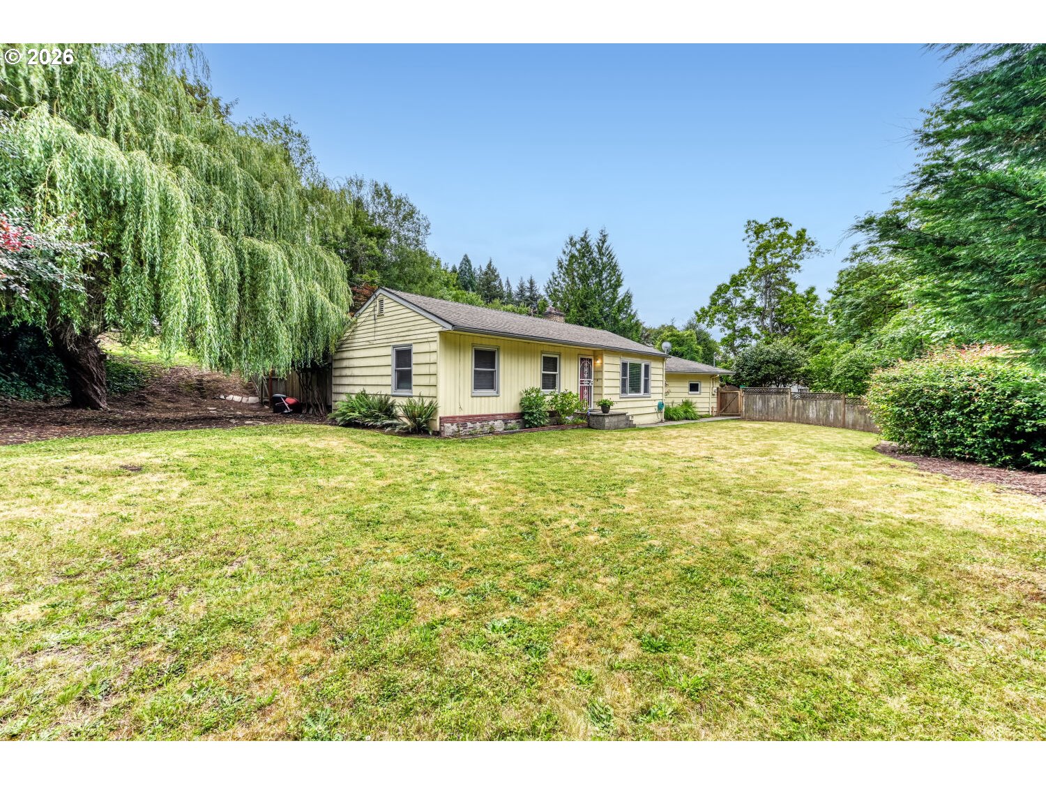 9314 Southwest Terwilliger Boulevard Portland, OR 97219 - Photo 15 of 27