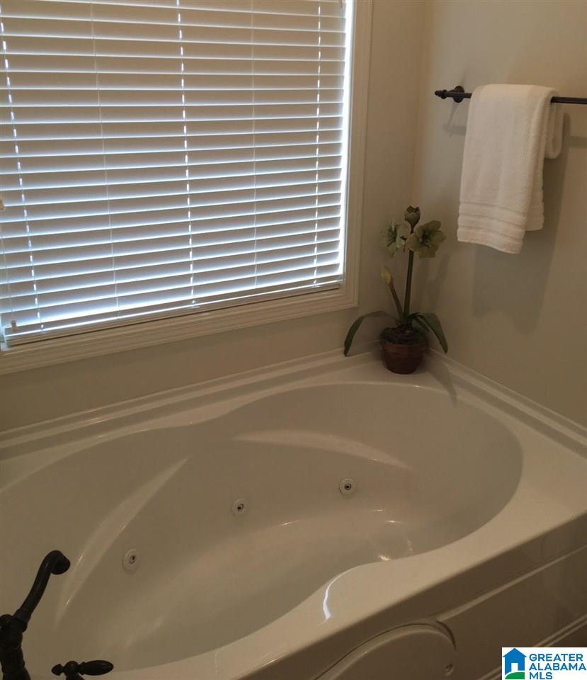 1489 Overlook Point Warrior, AL 35180 - Photo 10 of 14