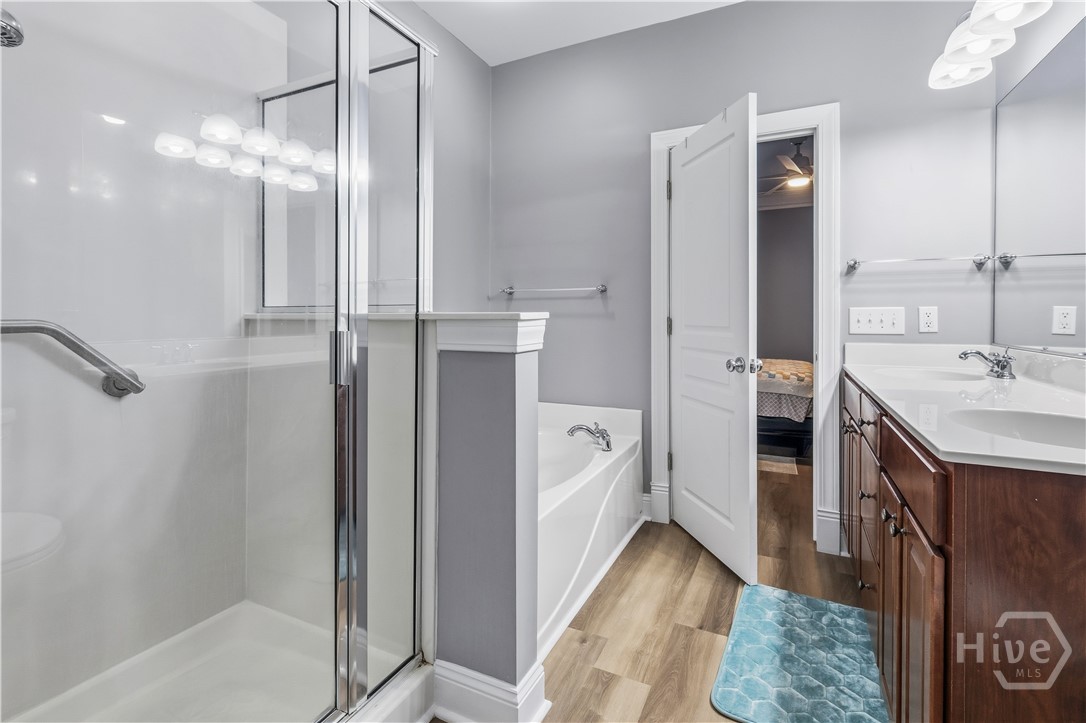 305 Lakeview Drive Pooler, GA 31322 - Photo 18 of 41 Downstairs Master Bath