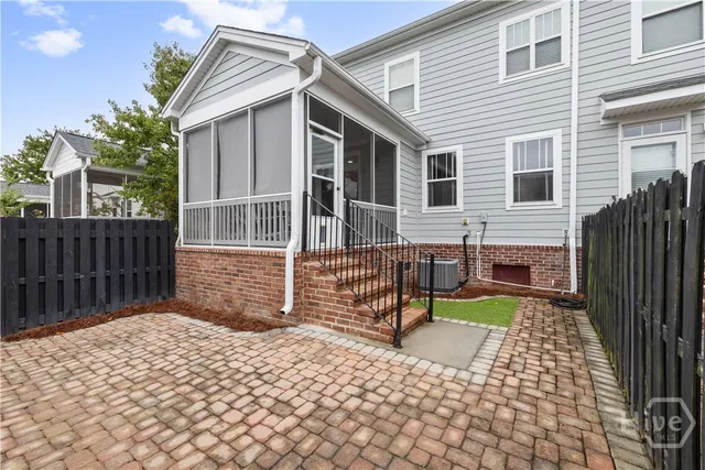 $325,000 | 305 Lakeview Drive, Pooler, GA 31322