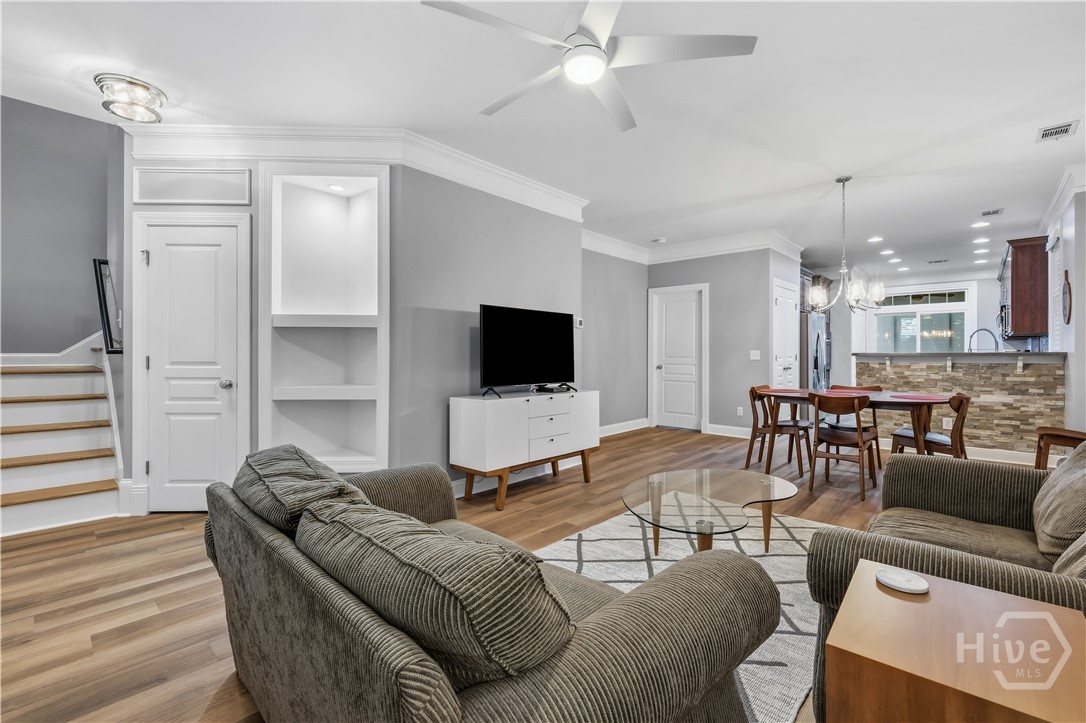 305 Lakeview Drive Pooler, GA 31322 - Photo 5 of 41 Living room