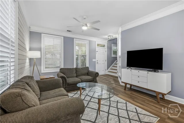 $325,000 | 305 Lakeview Drive, Pooler, GA 31322