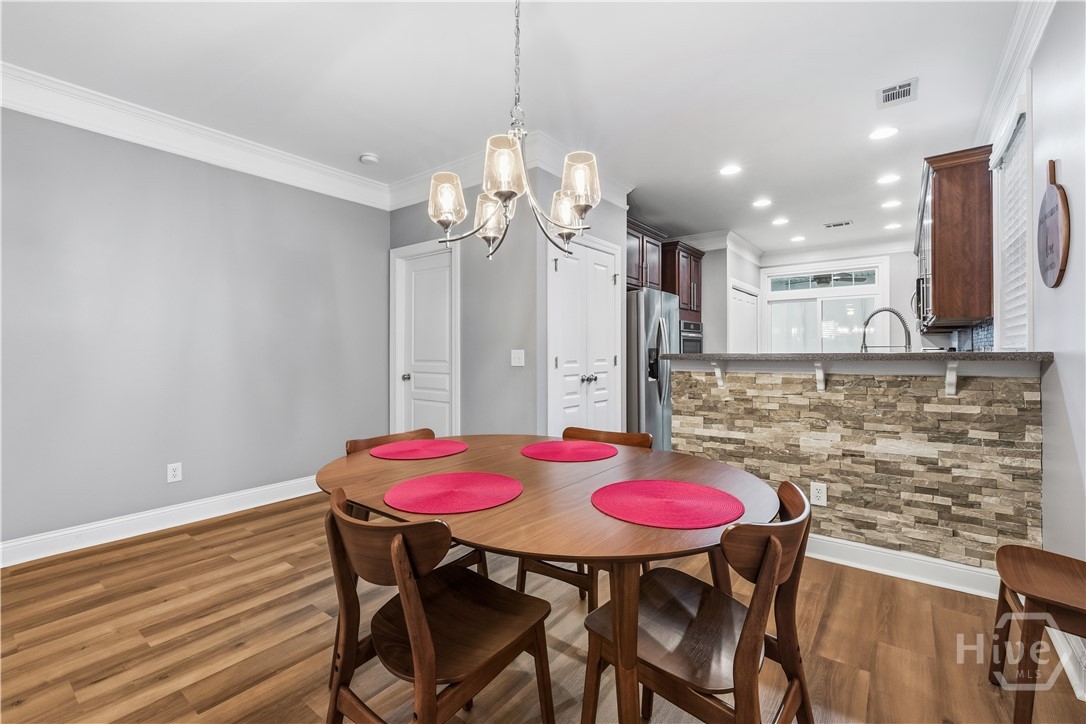 305 Lakeview Drive Pooler, GA 31322 - Photo 8 of 41 Dining Area
